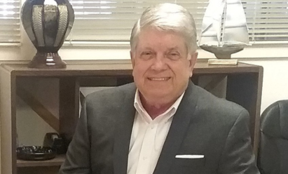 Owner-Broker-Charles-Tarlton-of-Market-Avenue-Real-Estate-Portrait